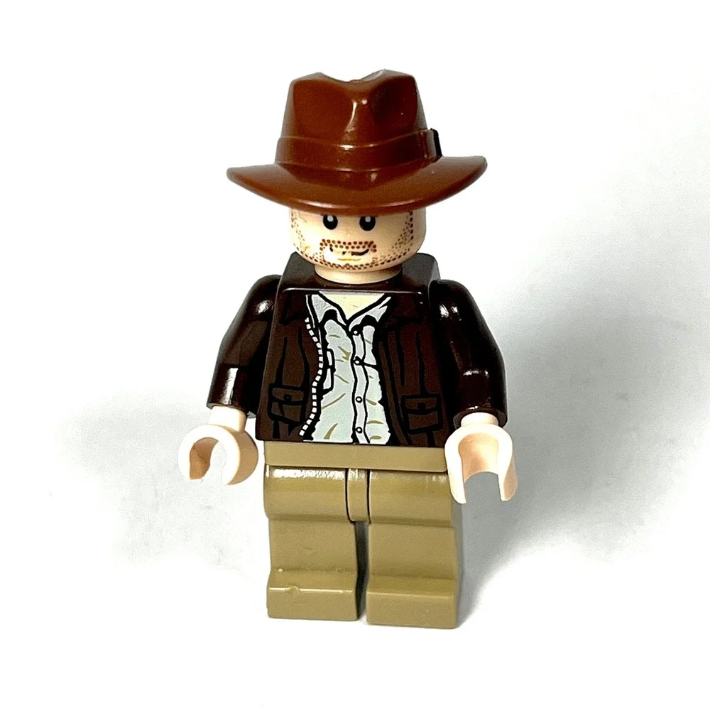 LEGO Indiana Jones Minifigure Dark Brown Jacket Tan Open Shirt Fedora iaj001